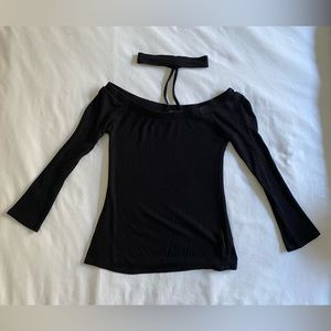 Long Sleeve crop top with choker collar